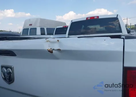 2018 Ram 2500 Tradesman 4X4 8' Box from USA, damaged, VIN 3C6UR5HL2JG313235